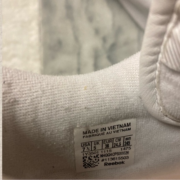 Reebok Princess Classic Sneaker Size 7.5 White Runners - Picture 6 of 10